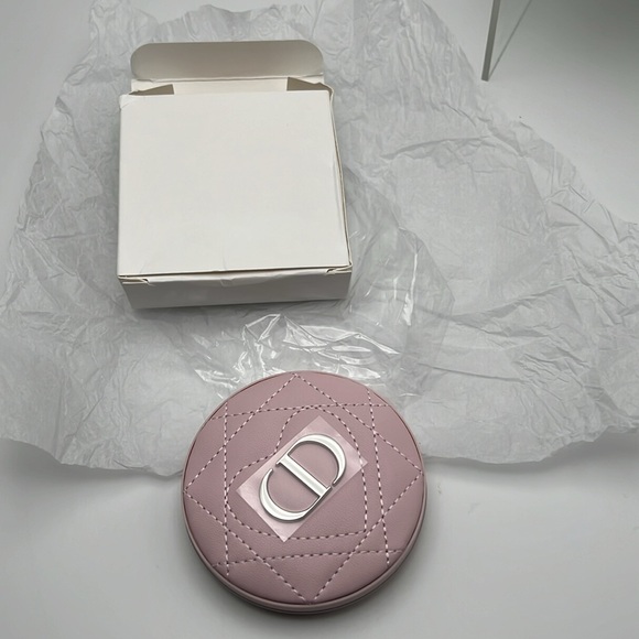 Dior Beauty Double Mirror Silver Logo Pink Quilted Hearth Shape ❤️ NIB Limited - Picture 13 of 14